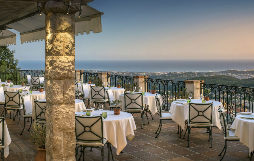 Château Saint-Martin terrace sea view