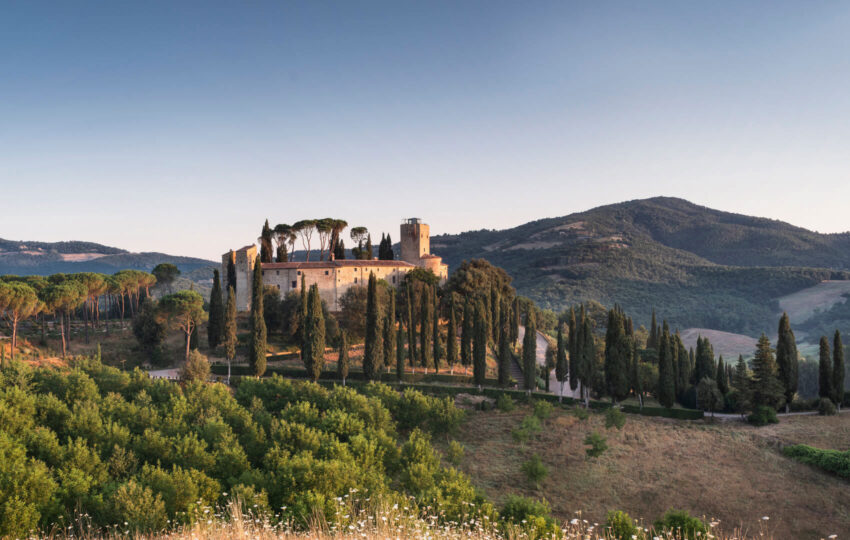 Classic car tour Tuscany & Umbria - Reschio Hotel
