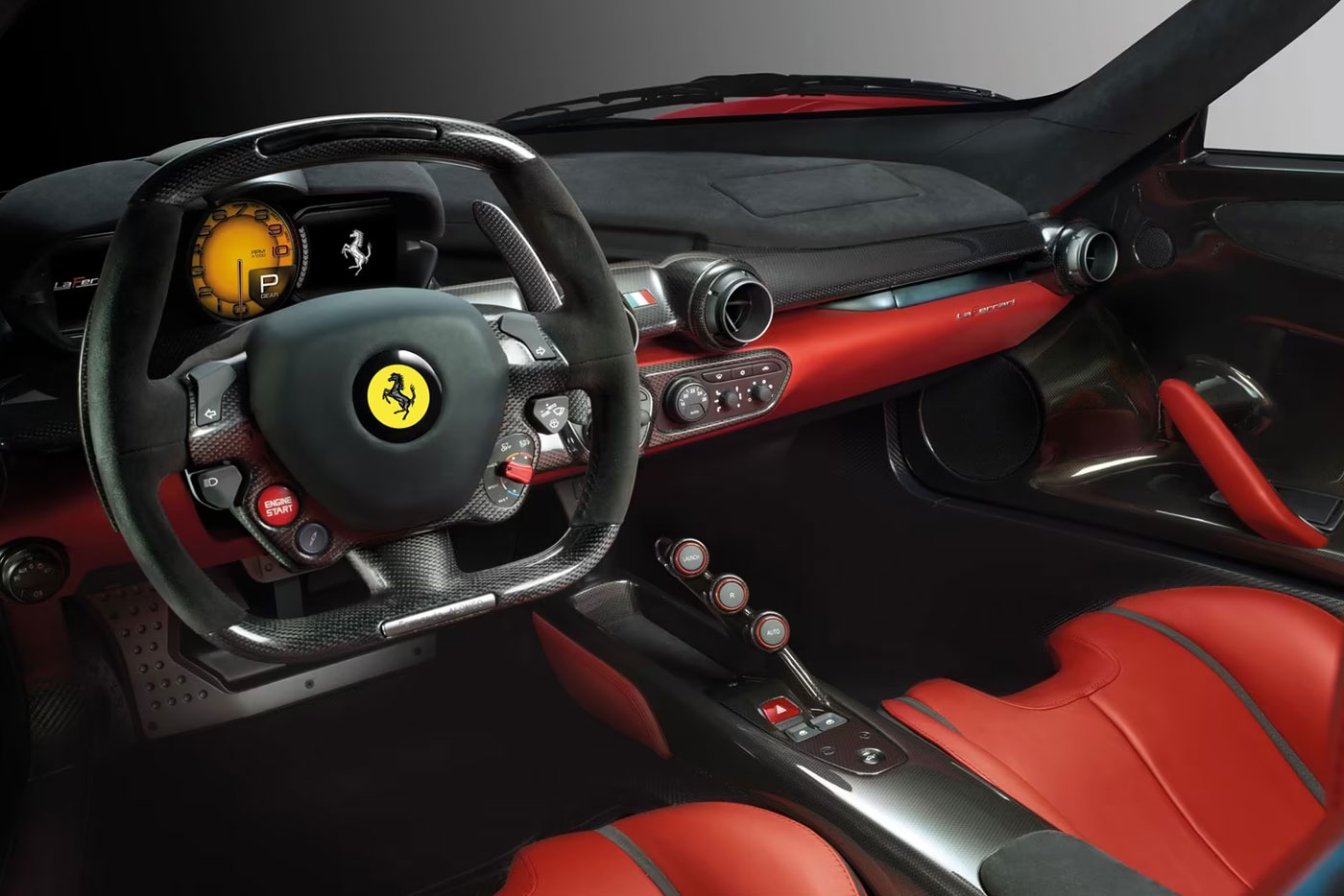 Ferrari LaFerrari interior