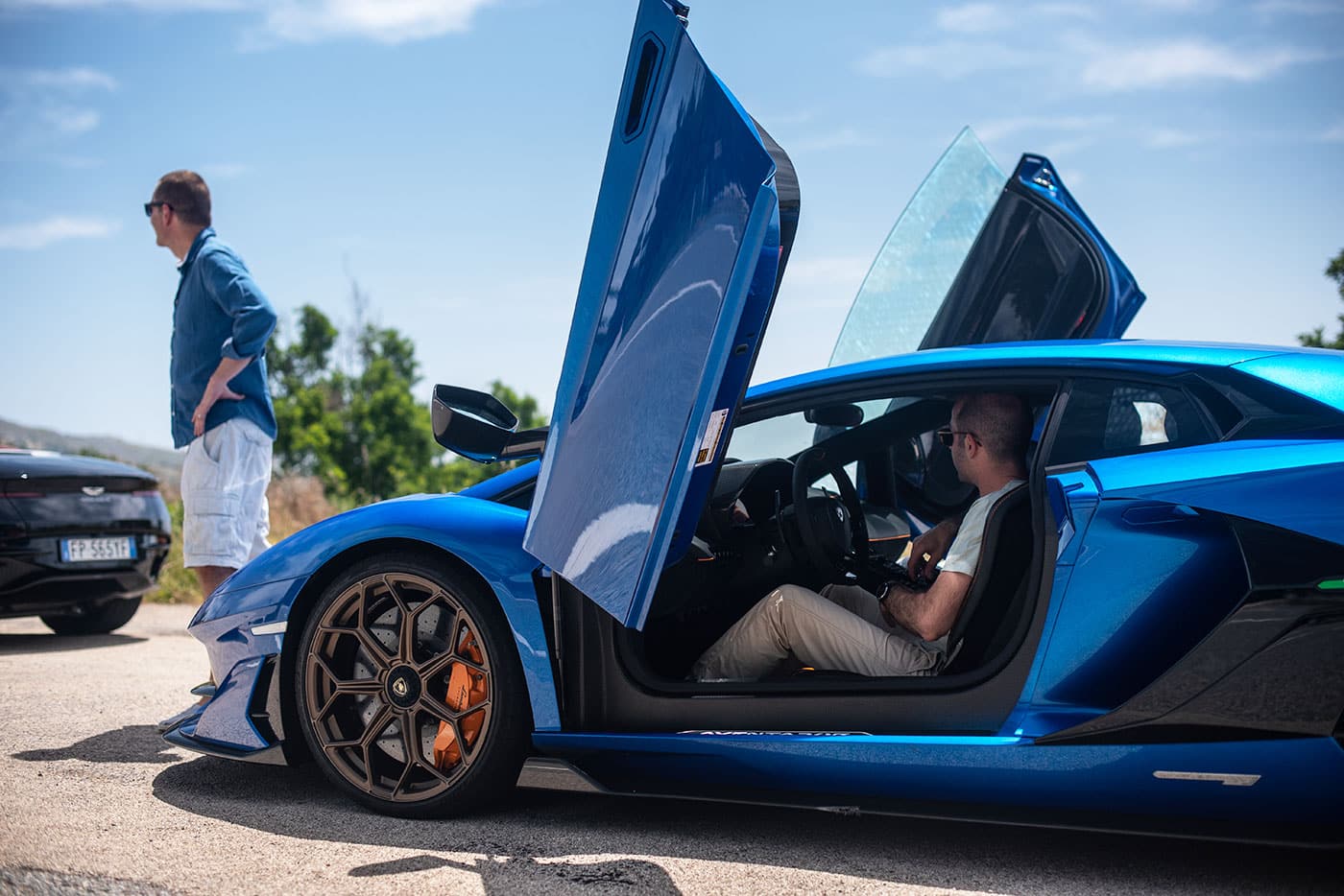 Lamborghini Aventador SVJ doors