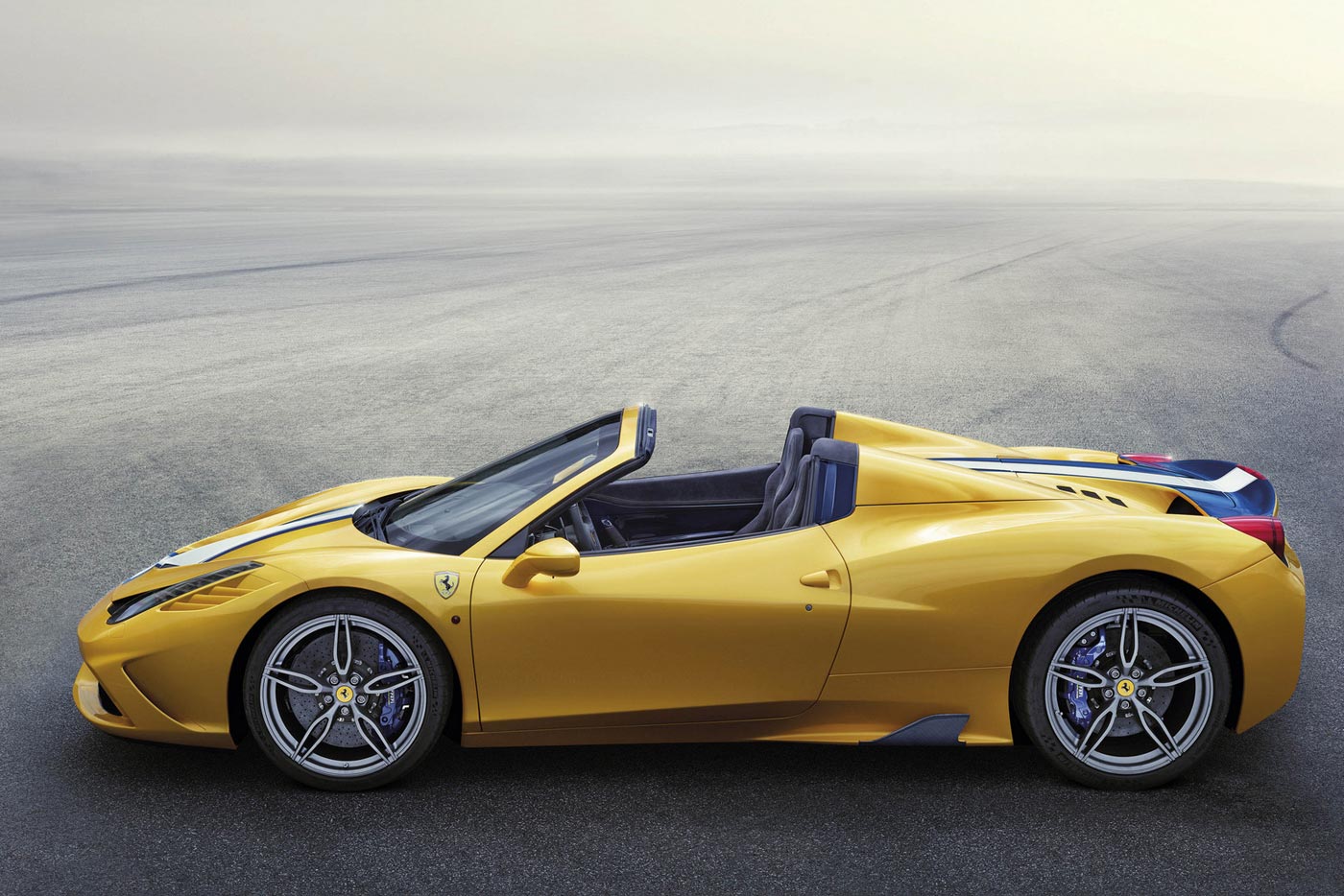 Luxury car hire Ferrari 458 Speciale Aperta