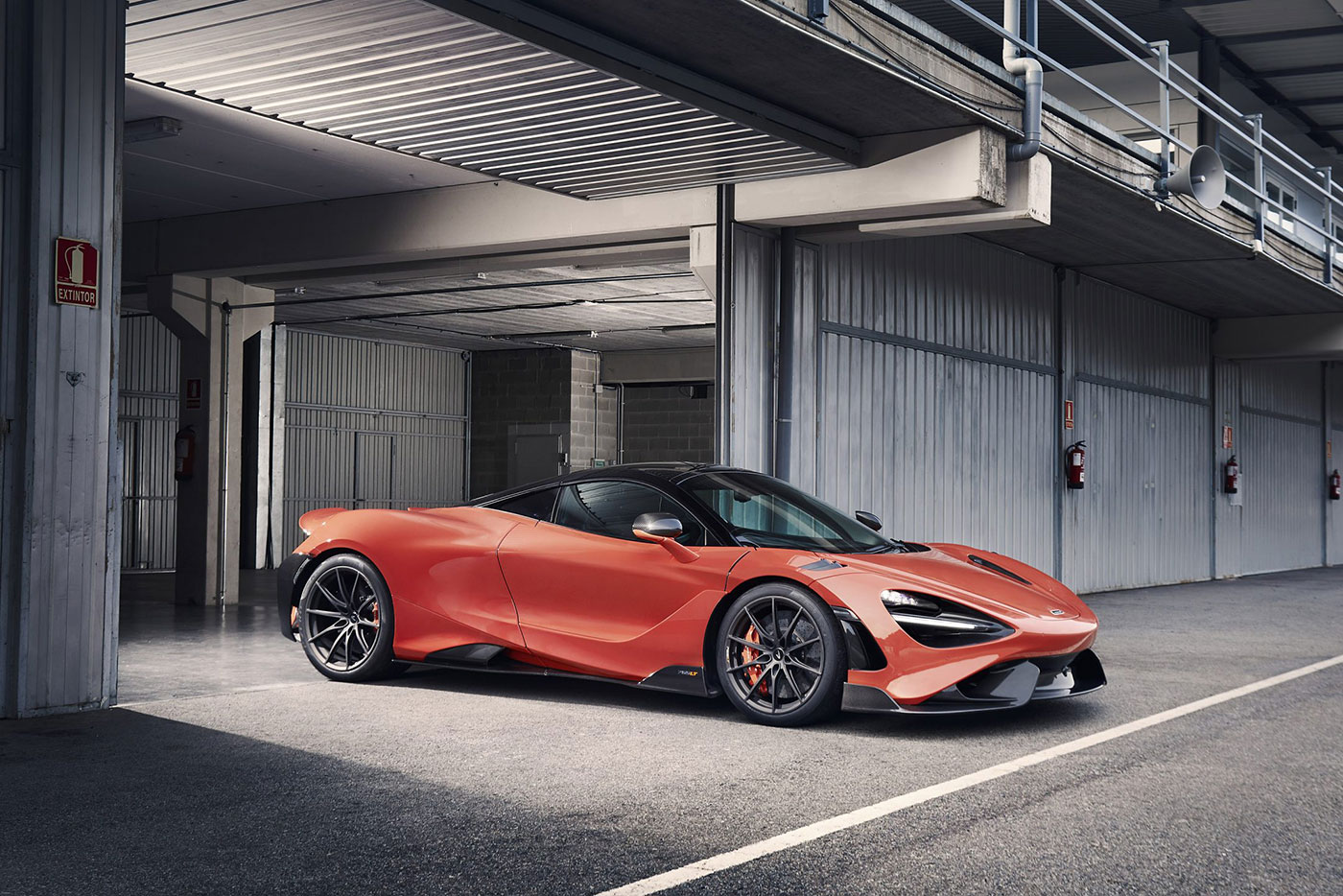 McLaren 765LT rental Europe