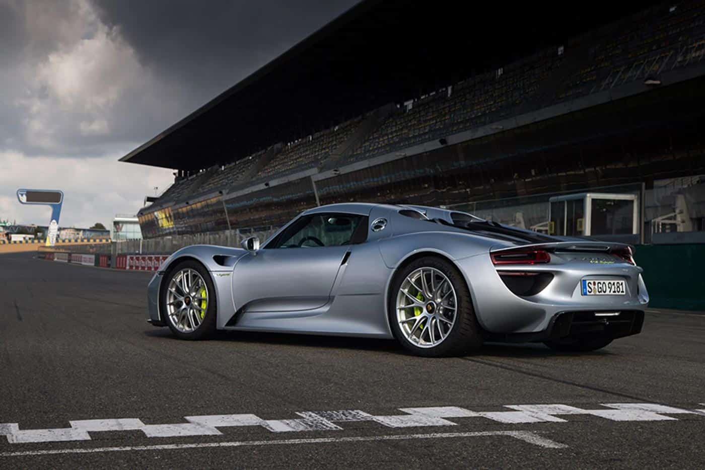 Porsche 918 Spyder hypercar hire Europe