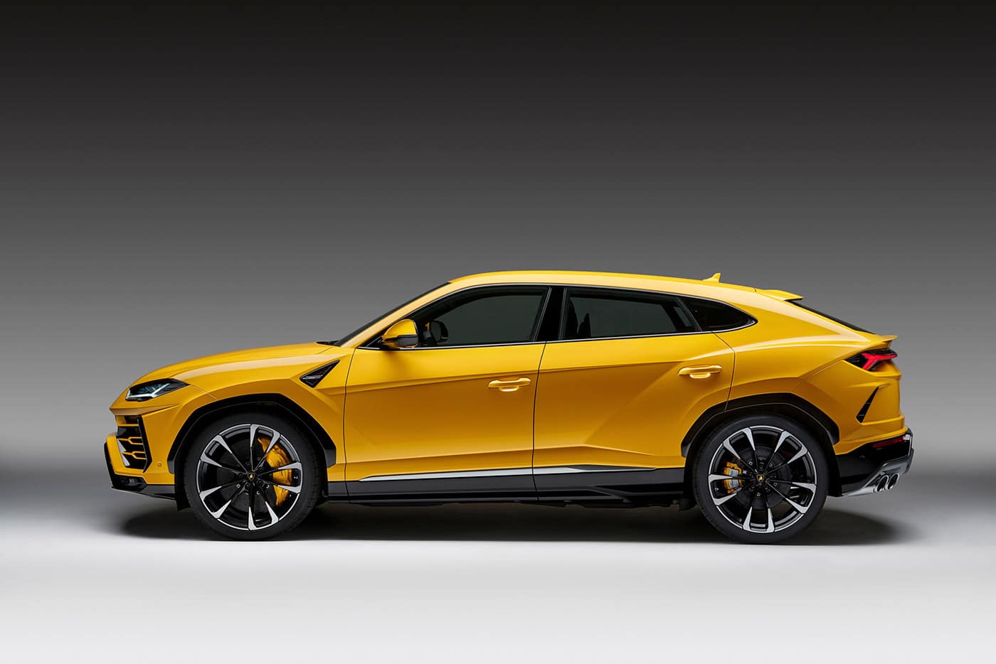 Rent a Lamborghini Urus in Europe