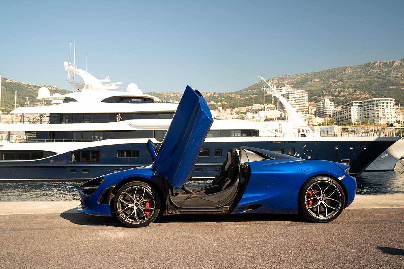 Rent a McLaren 720S Spider in Monaco