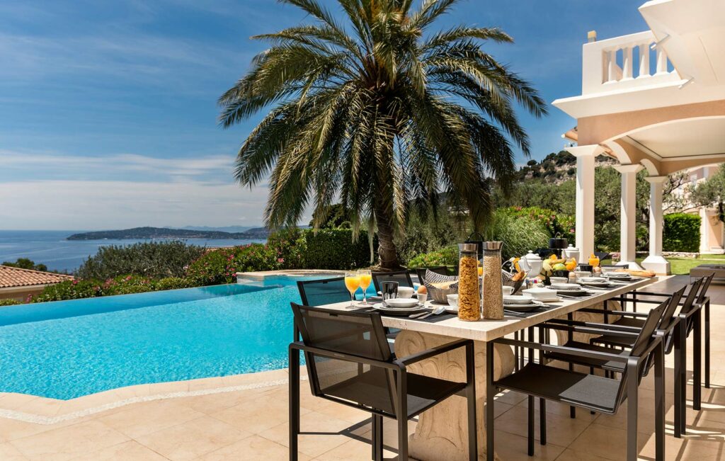 Villa Cap d'Ail - 12 pax